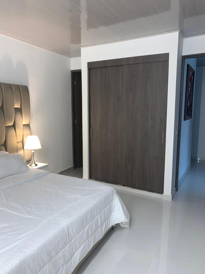 Ayenda Apartahotel Noche De Luna กาลี ภายนอก รูปภาพ